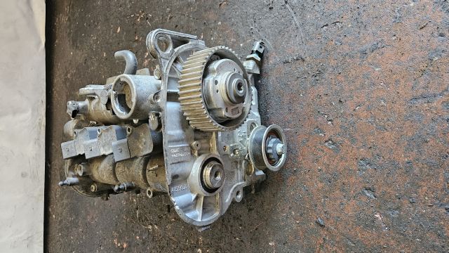 SKODA FABIA 1.0 CHY BENZİNLİ SİLİNDİR KAPAĞI