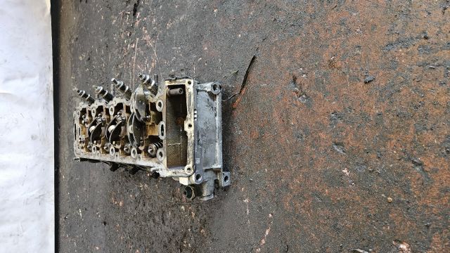 SKODA FABİA 1.2 BENZİNLİ CBZ SİLİNDİR KAPAĞI