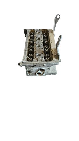 SKODA OCTAVİA 1.6 FSİ BLF SİLİNDİR KAPAĞI