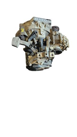 VOLKSWAGEN CADDY 1.9 TDİ 5 İLERİ MANUEL ŞANZIMAN